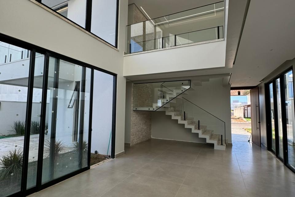 WhatsApp Image 2025-03-11 at 16.28.30 (1)