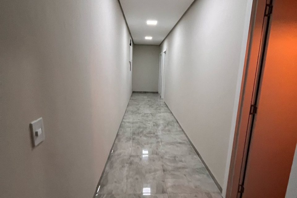 WhatsApp Image 2025-05-11 at 21.05.38 (2)