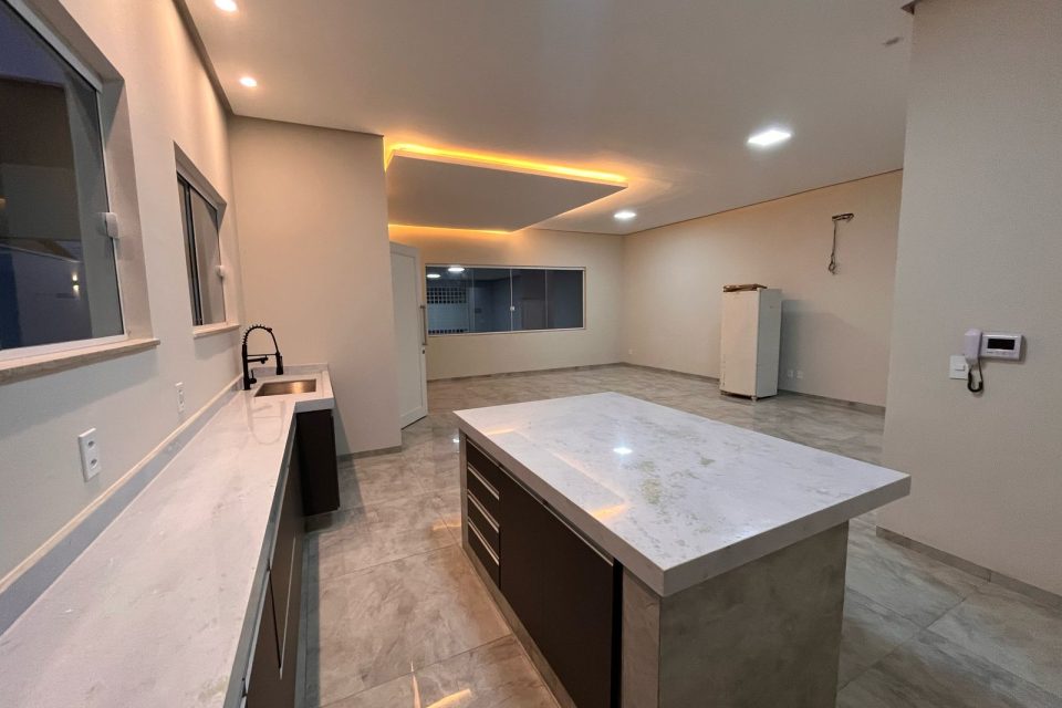 WhatsApp Image 2025-05-11 at 21.05.38